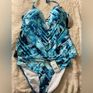 NWT Keneth Cole 2 piece swimsuit size L